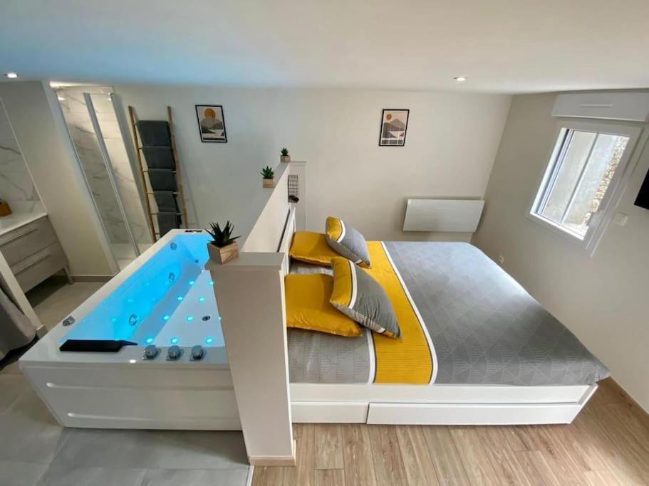 Loft Jardin Et Spa Bressuire Exterior photo